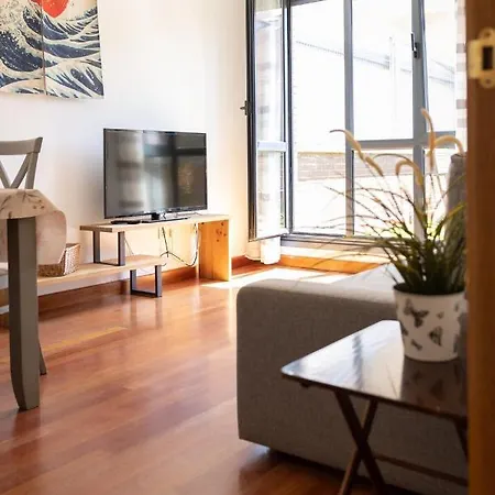 Myhousespain - Con Patio En Frente De La Playa Gijón