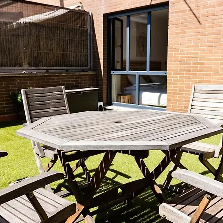 Myhousespain - Con Patio En Frente De La Playa * Gijón