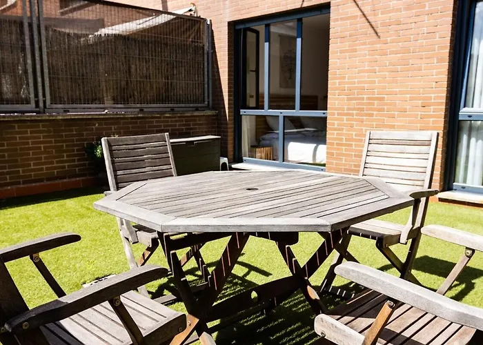 Myhousespain - Con Patio En Frente De La Playa * Gijón